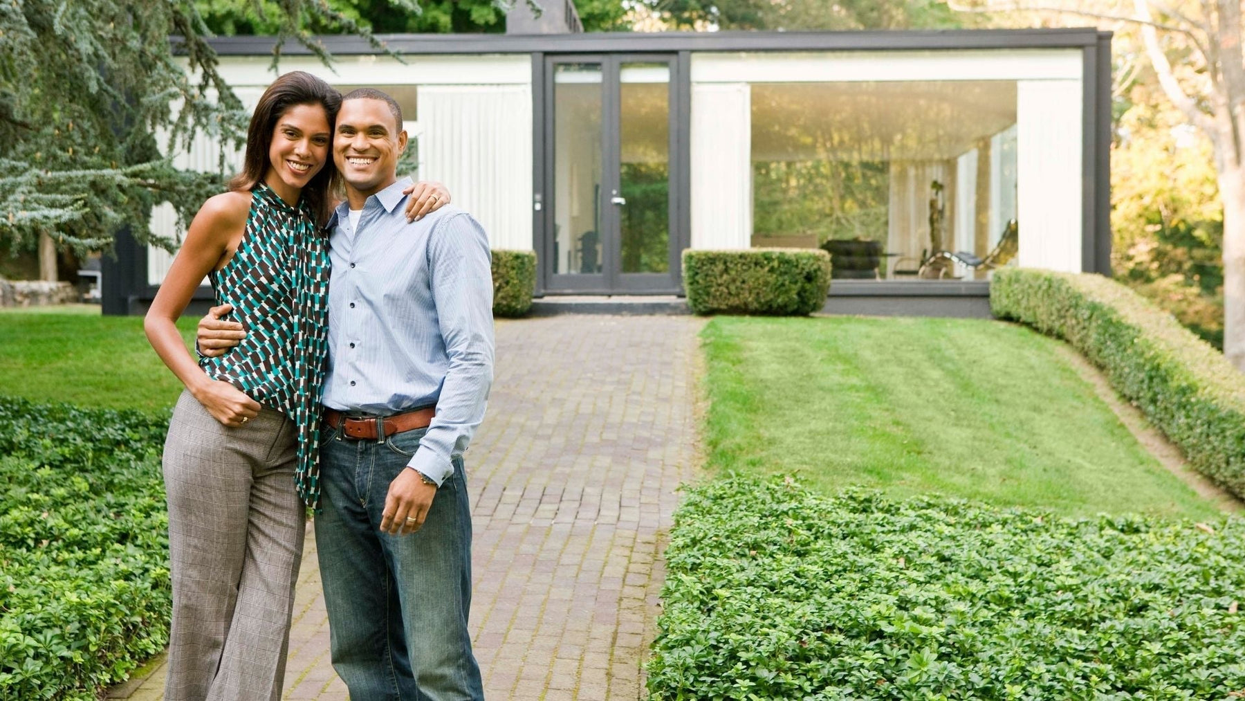 Outdoor tile buying mistakes checklist for patio and pool deck materials