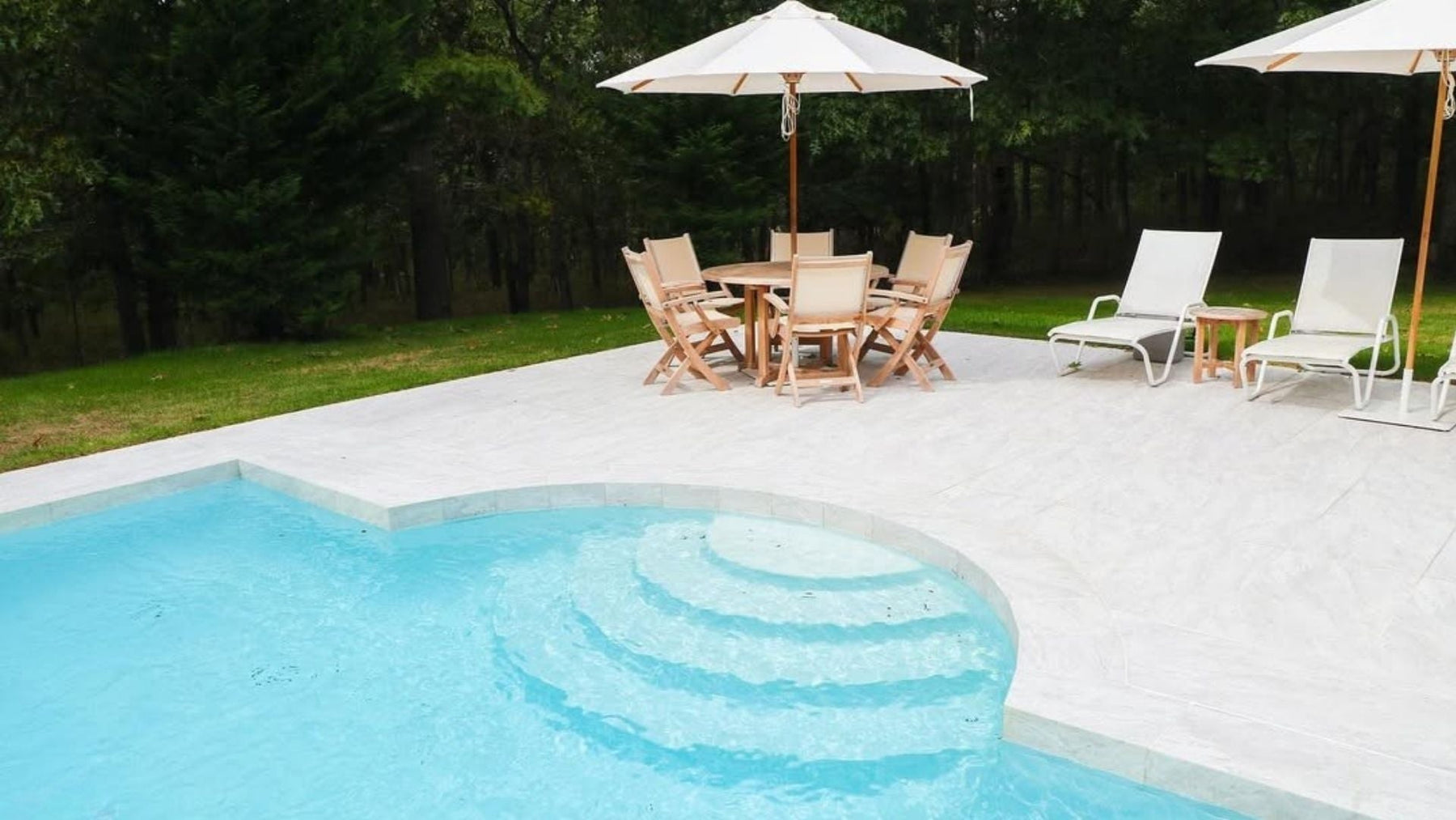 How to Create a Color Transition Between Pool Coping and Deck Pavers
