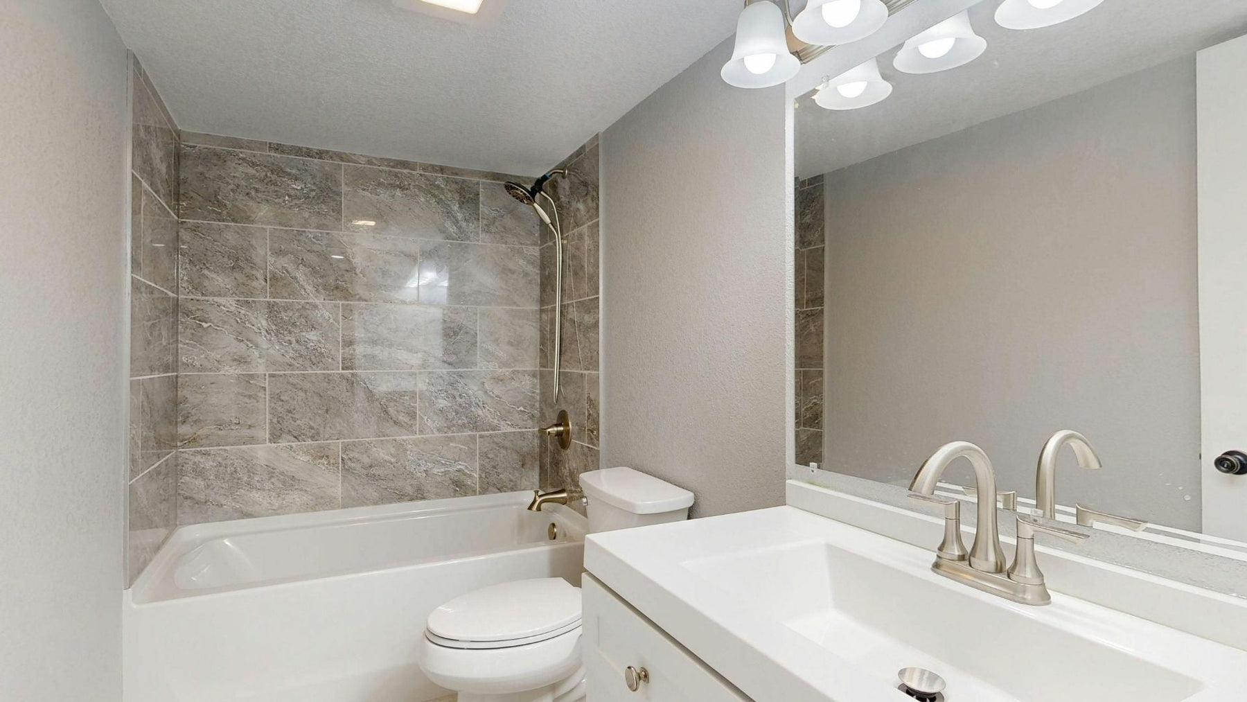 What Should We Consider When Buying Travertine Tile?