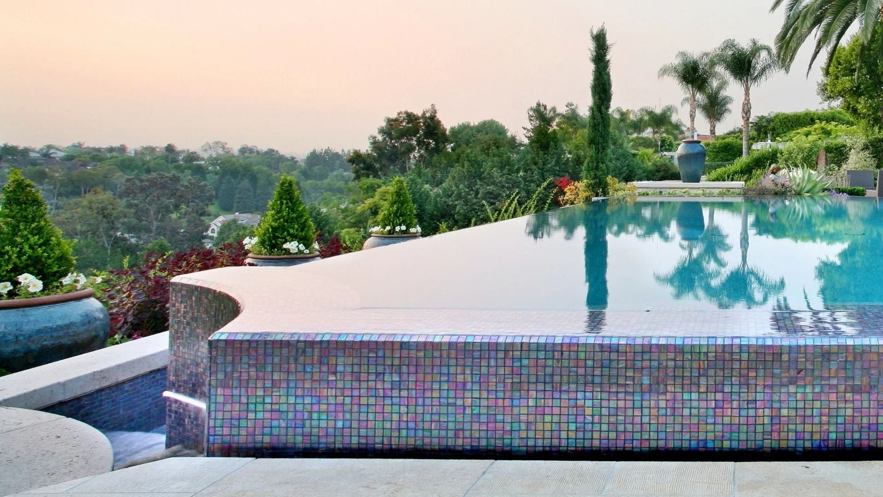 Why Choose Travertine Coping for Pool Edges