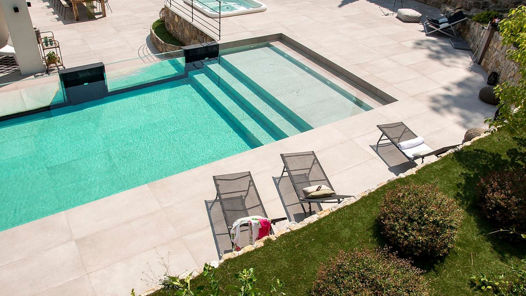 Why Pool Shape Matters When Choosing Pool Coping