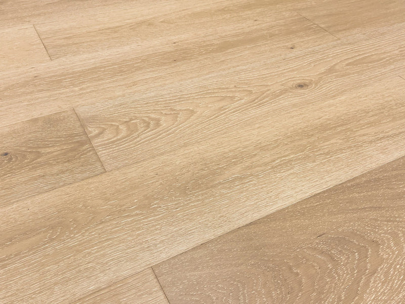 Andaz Grant Beige 7-1/2xRL(24-75) Wirebrushed UV Lacquer Oak Engineered Hardwood Flooring