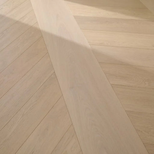Bella Euro Oak 5x25.2 Chevron Premium Select 4mm Engineered Hardwood Flooring