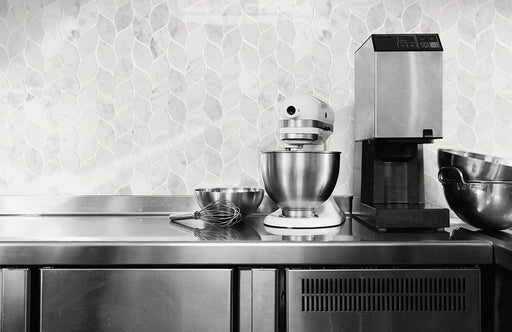 Carrara White Blanco Pattern Honed Marble Mosaic Tile