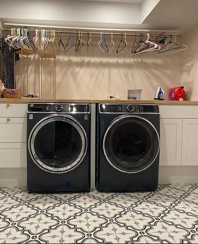 Casablanca Market 8x8 Stoneware Tile