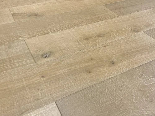 Copacobana Ubud 7.5 in x RL (24-75 in) Plank Wirebrushed UV Lacquer Engineered Hardwood Oak Flooring