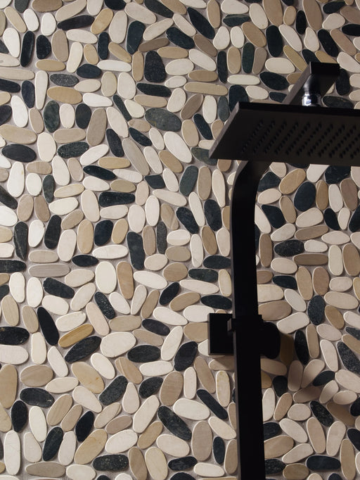 Pebbles Light 12.01x12.4 Glass Mosaic