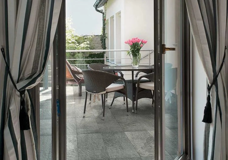 Earth Stone Light Grey 24x24 2cm Paver