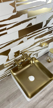 Flat Deluxe Savannah White & Gold 3x11.8 Matte Ceramic Tile