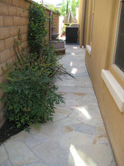 Golden White Mesh Random Flagstone Quartzite Paver