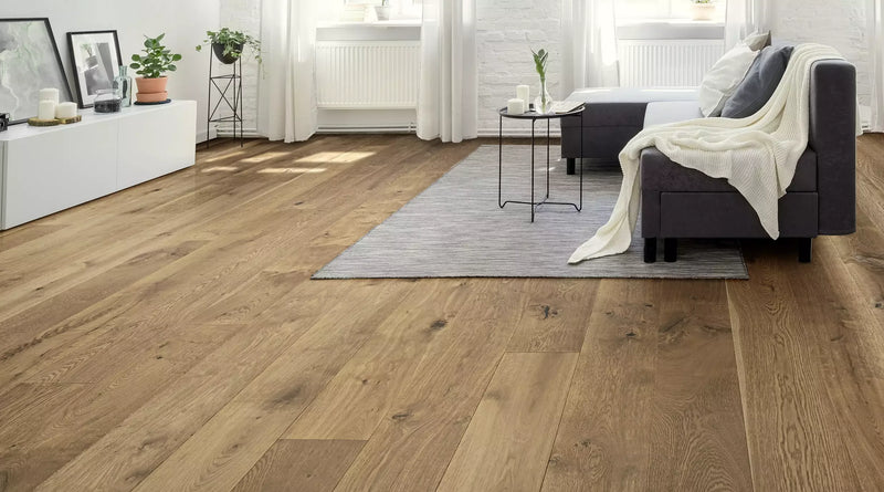 L'Artiste Lorrain Plus 13/16 inch 9.5 inch Random Length Wire Brushed European Oak Hardwood Flooring