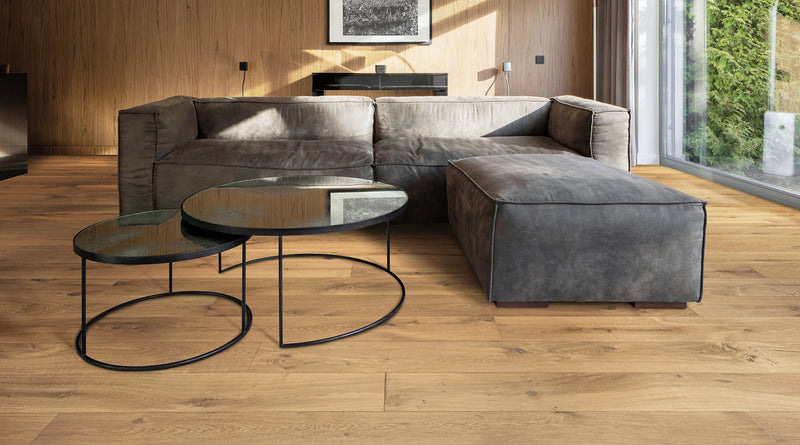 L'Artiste Matisse Plus 13/16 inch 9.5 inch Random Length Wire Brushed European Oak Hardwood Flooring