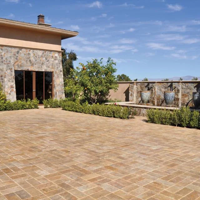 Marigold 3cm Tumbled Travertine Paver Set