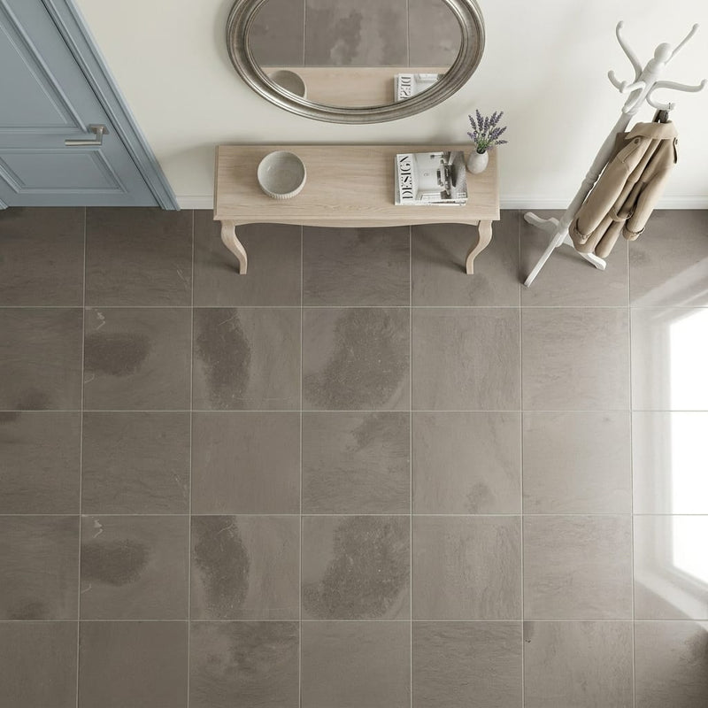 Moselle Gris Limestone Tile 24x24 Honed — Foyer floor