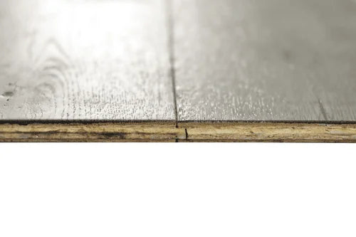 Old Town Cantika 7-1/2 in x Random Length (24 in - 73 in) Plank Wirebrushed, Urethane Engineered Oak Hardwood Flooring