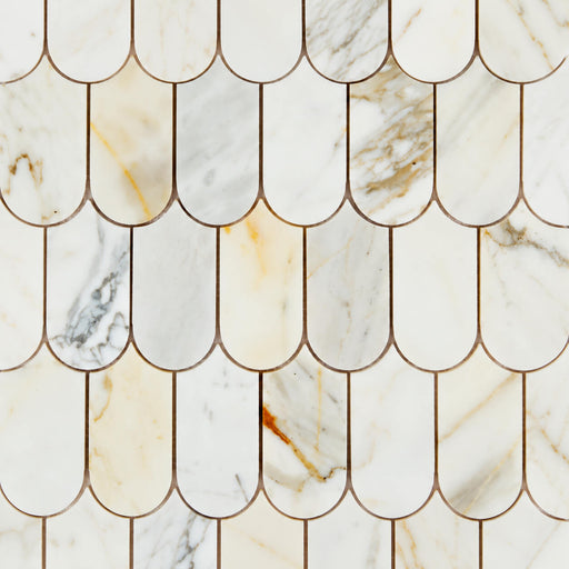 Piano Calacatta Gold 1x2 polished marble mosaic in a full-frame staggered scallop pattern with white, cream, gold, and gray veining.