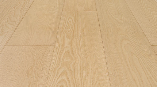 Prima Lusso Lucente 3/4 inch 9.5x84 Random Length Lightly Wirebrushed Prime Grade Oak Hardwood Flooring
