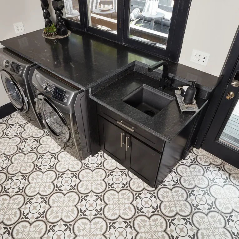 Reverie Decor 6 8x8 Porcelain Tile