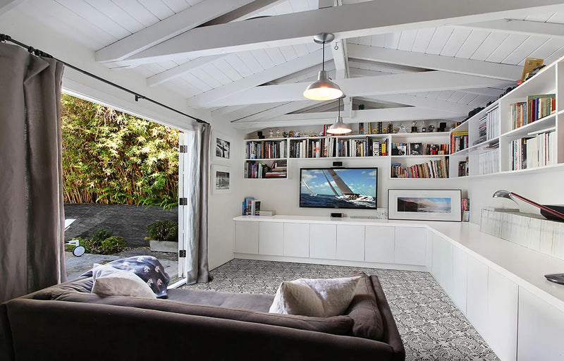 Rockmount Glacial Black 6x24 Panel Splitface Marble Ledger Stone