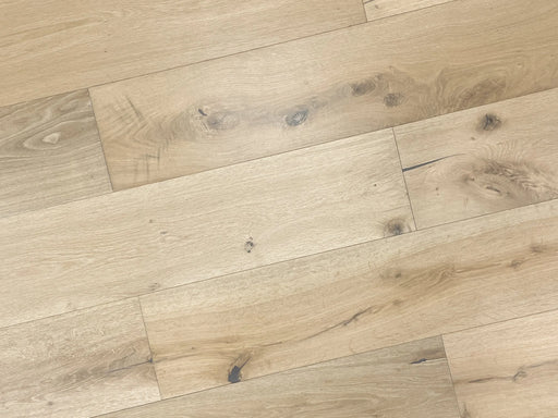 Sonder Alcazar Tan 8-5/8xRL(24-87) Wirebrushed UV Lacquer Oak Engineered Hardwood Flooring
