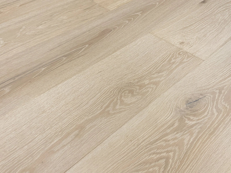 Sonder Chateau Fawn 9-1/2xRL(24-87) Wirebrushed UV Lacquer Oak Engineered Hardwood Flooring