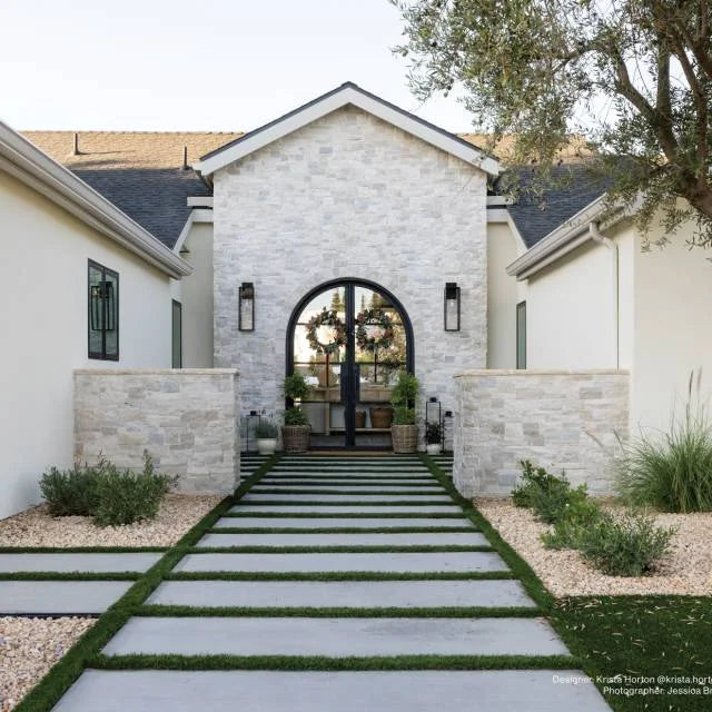 Tumbled Ledgers Mixed Beige and Grey 22x8 Wired Mesh Limestone Ledger