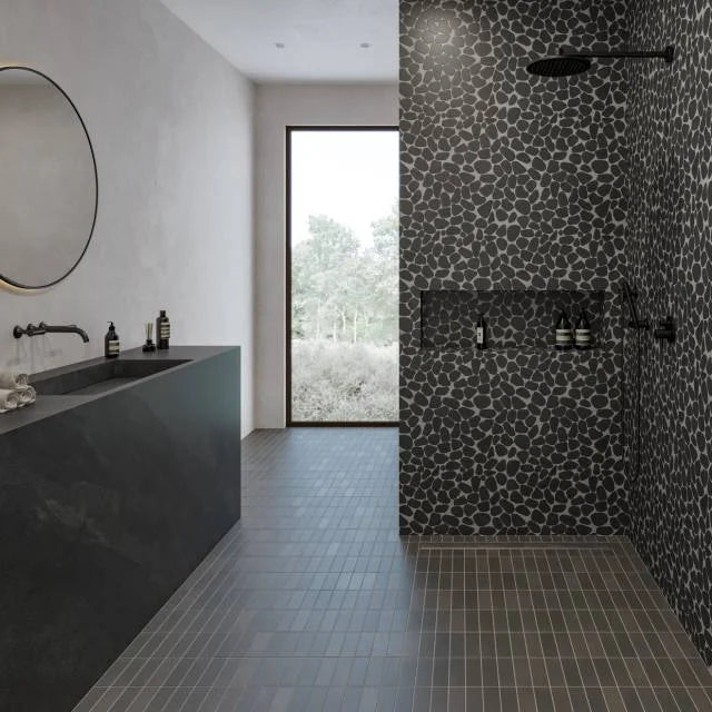 Waterbrook Super Black 12x12 Jumbo Sliced Pebble Stone Mosaic