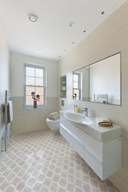 White Quarry Savona Pattern Polished 0.38 Inch Marble Mosaic Tile