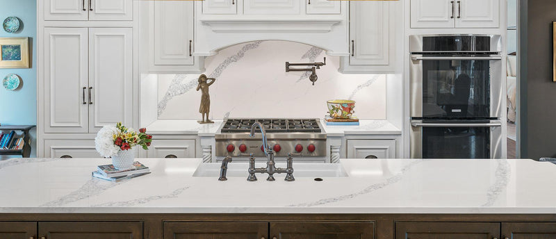 Calacatta Venice 108x42 2 cm Polished Quartz Prefab