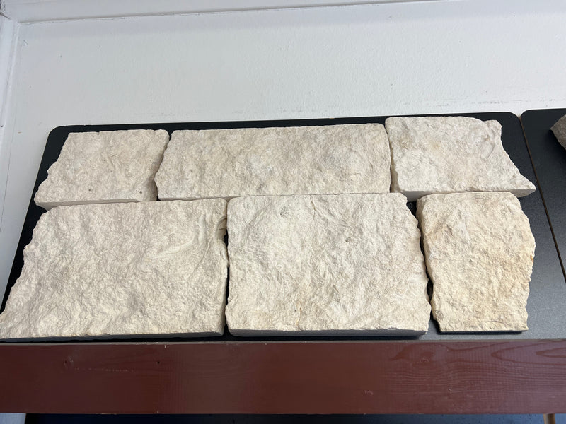 Chateaux Cream Natural Stone Veneer Random Splitface