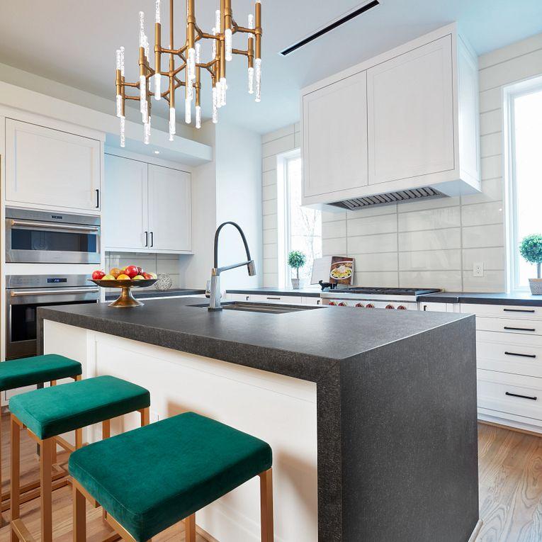 Vetri Bianco Polished 8x24 Porcelain  Tile