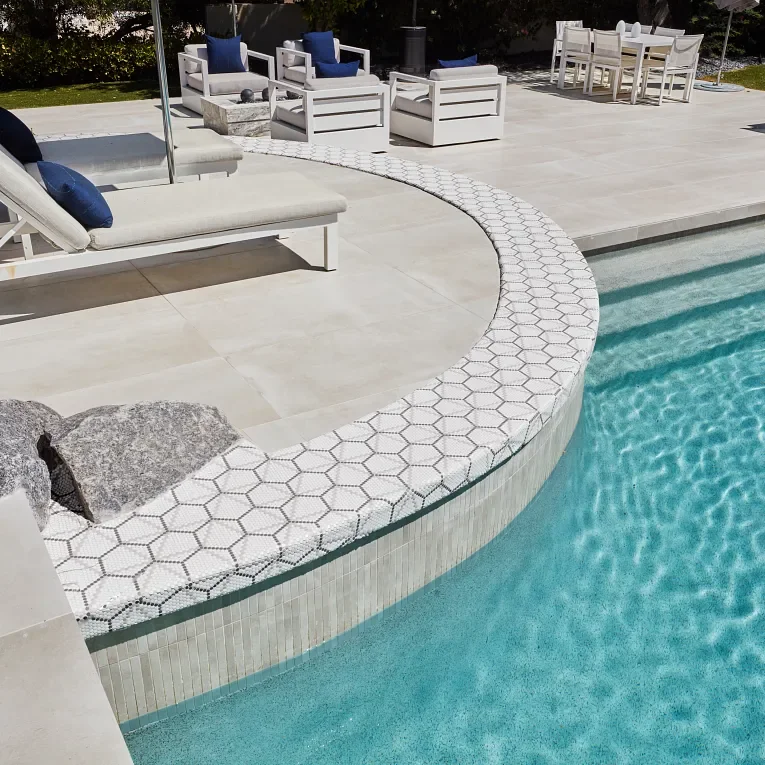 Geometro 2.0 Metro Uptown 16x9 Hexagon Matte Ceramic / Porcelain Mesh Mosaic